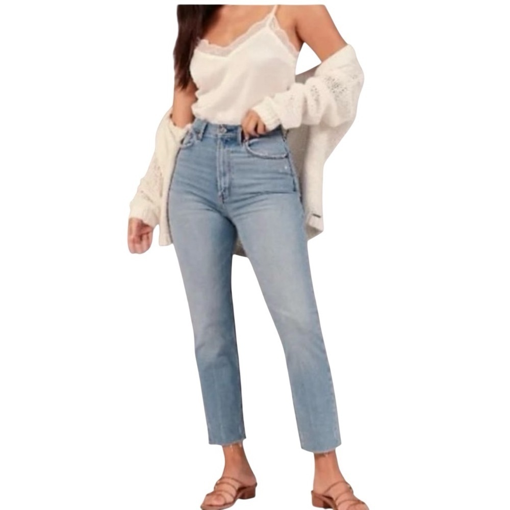 Abercrombie & Fitch The Ankle Straight Ultra High Rise Size 27 Jean Women